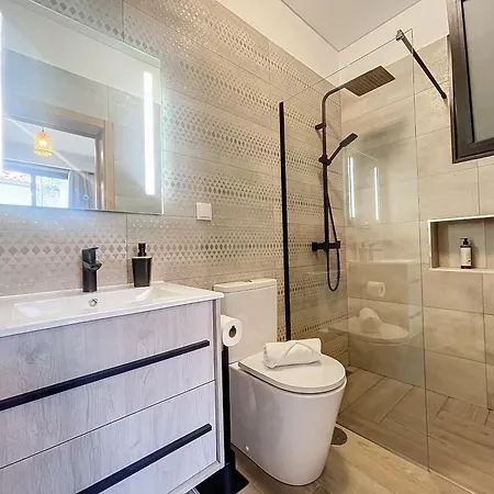 Figueiras House By Atlantic