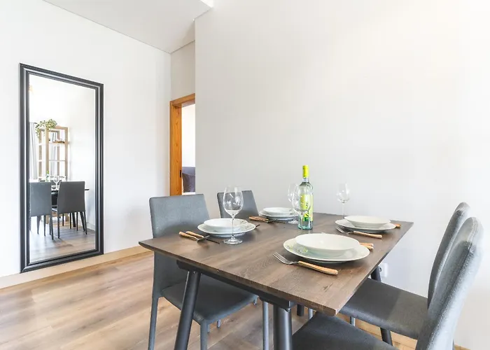 Figueiras House By Atlantic *